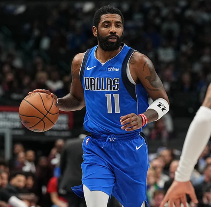 意媒：新星伊万-马耶首次入选一线队，他在国米的未来计划中（意媒：小将伊万-马耶首次进入一线队，已被纳入国米未来规划）