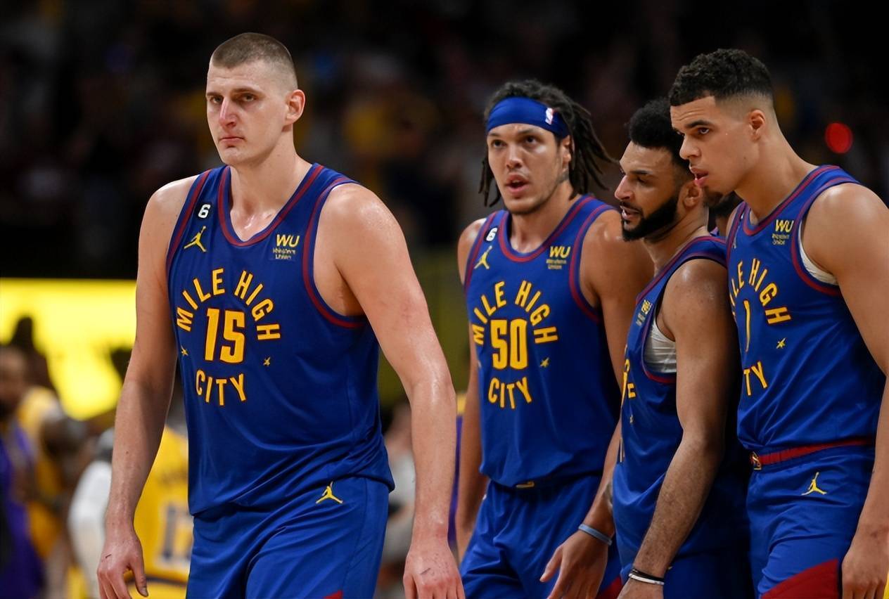 利兹联VS切尔西，悬念拉满！利兹联能否掀翻切尔西？（利兹联对阵切尔西：悬念十足，能否上演黑马逆袭？）