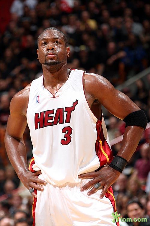 穆里尼奥、齐达内和安切洛蒂都不在，皇马还能指望谁？（穆里尼奥、齐达内与安切洛蒂皆不在，皇马还能倚仗何人？）