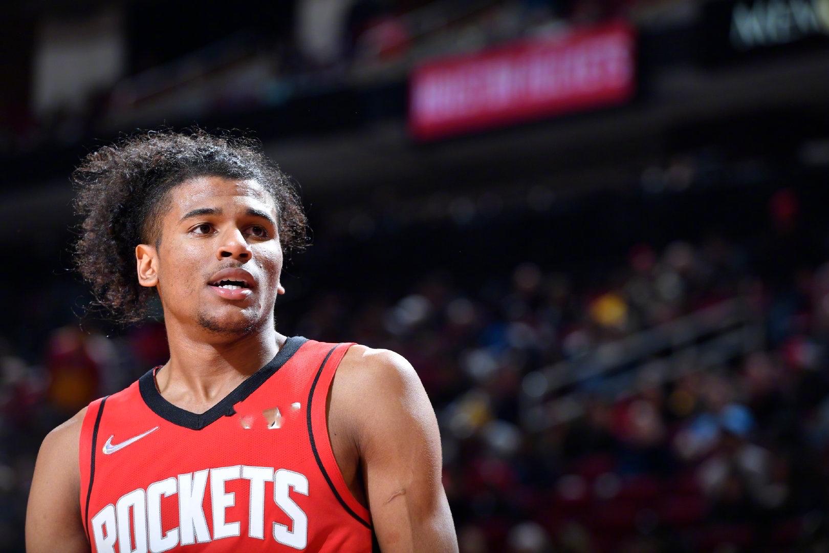 斯帕莱蒂：丢球前踢得像教科书一样死板；伊尔迪兹在顶级之上（斯帕莱蒂：失球前我们踢得过于教条；伊尔迪兹已超越顶级）