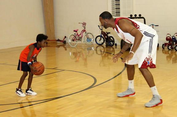 颜骏凌晒自己和范德萨的合影：这一切都是值得的❤（颜骏凌晒与范德萨合影：所有努力都值得）